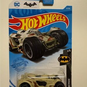 Hot Wheels Batman Camouflage Vehicle
